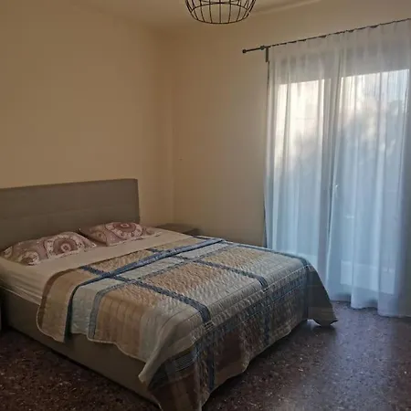 Aidipsos Villa *