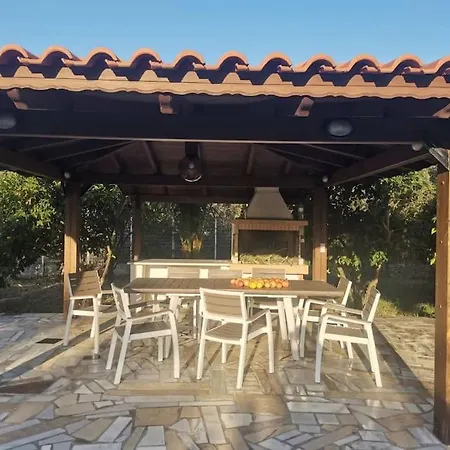 Aidipsos Villa Agios Georgios Lichados (Istiaia-Aidipsos)
